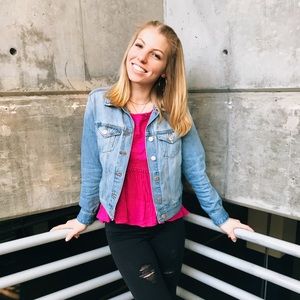 Meet your Posher, Brooke